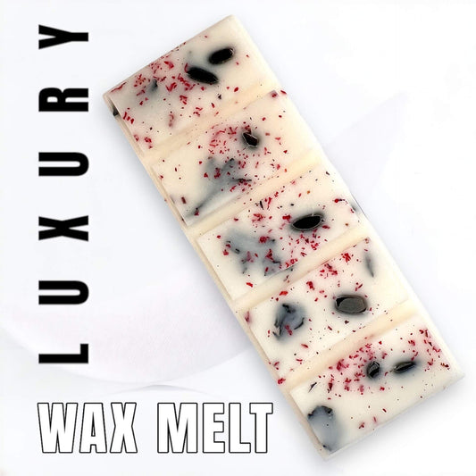 Leather and Oud wax melt main image