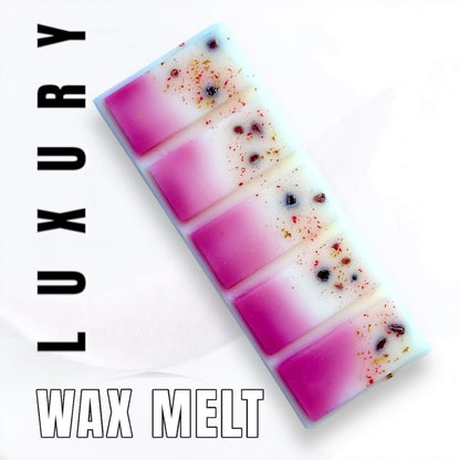 Dark Plum and Rhubarb luxury wax melt. Main image